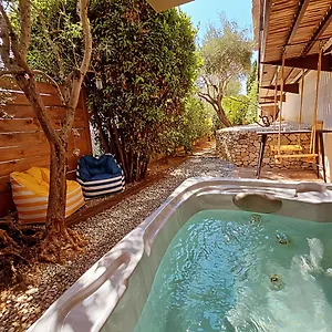 Couette-café D'hote Cigale Jacuzzi Et Jardin Prive, Allauch